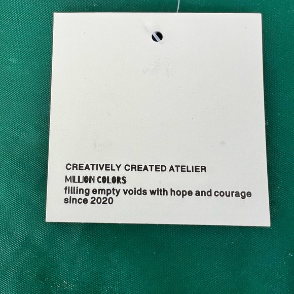 Million Colors Blue Floral Crop Top Womens Small *FREE EARRINGS* - Picture 5 of 6